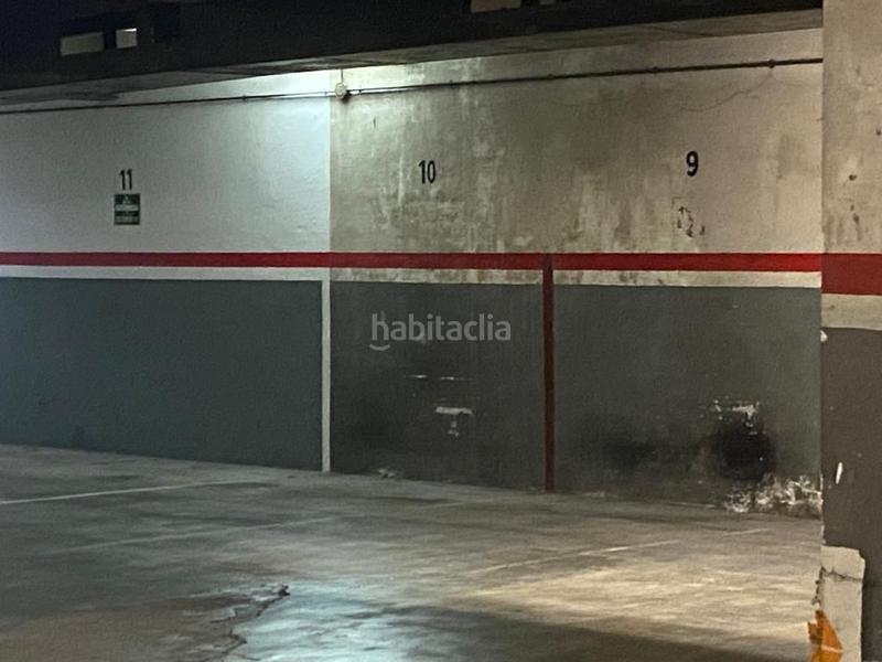 Foto f641d2f3-5549-42c6-aa00-a115d6674375. Alquiler parking coche en Centre Santa Coloma de Gramenet