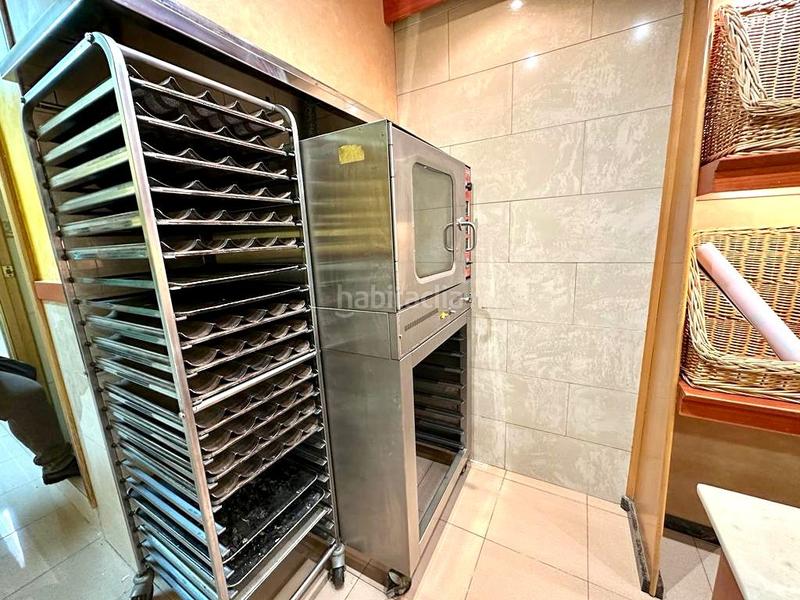 Foto 1217e4be-5920-497b-a3ad-0e4e2802b0d8. Local comercial en Centre Santa Coloma de Gramenet