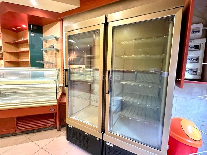 Foto 3896dbbd-ea7c-4f59-a0f2-3e73a5d7133d. Local commercial dans Centre Santa Coloma de Gramenet