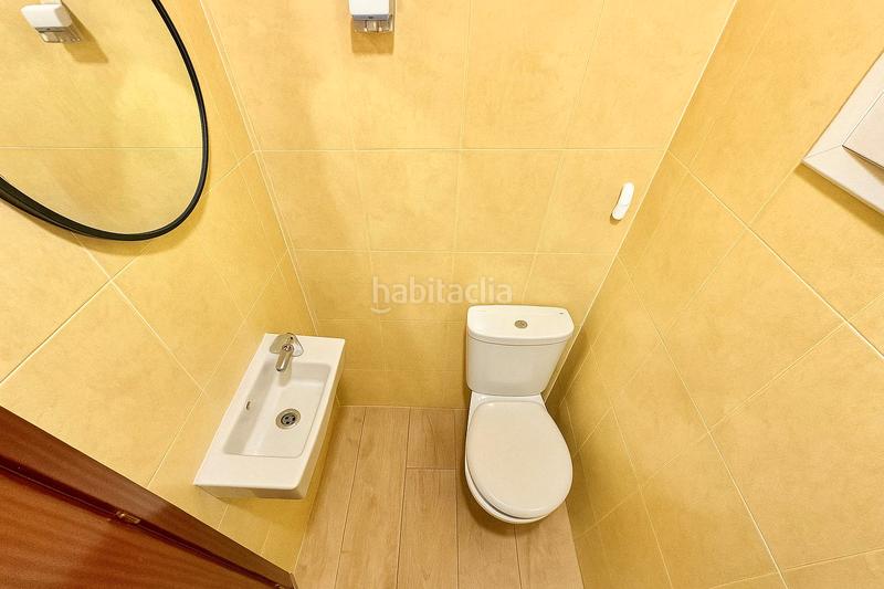 Foto 42f9b805-b4dd-430e-b423-ba9509937132. Piso  reformado exterior para entrar a vivir en Santa Coloma de Gramenet