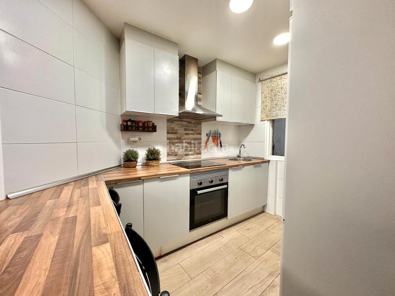 Foto acd5acdf-5987-4100-b7a5-86f03bebab12. Piso  reformado exterior para entrar a vivir en Santa Coloma de Gramenet