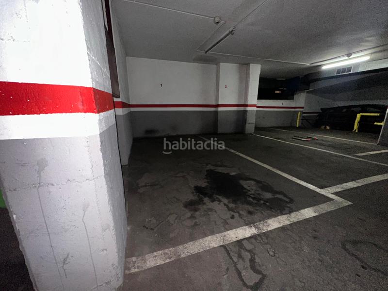 Foto 8204f7ba-1497-4b88-8bca-1e06930cf7a1. Parking voiture dans Centre Santa Coloma de Gramenet