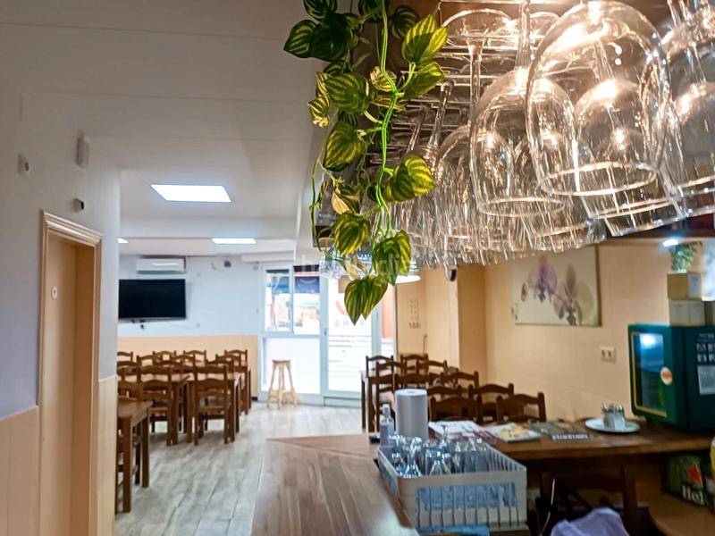 Foto ede5e6ee-5532-4047-bbbe-2e1146edc7df. Pas-de-porte local commercial dans Can Mariner Santa Coloma de Gramenet