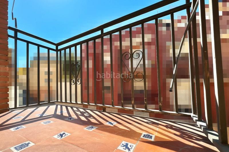 Foto 31ec12a2-08f0-4d0a-87f3-61aa3359867a. Ático  con gran terraza privada, 4 habitaciones y excelente ubicación en Santa Coloma de Gramenet
