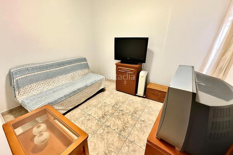 Foto bd8b817a-7474-4ee1-885a-6316fbf91a36. Ático  con gran terraza privada, 4 habitaciones y excelente ubicación en Santa Coloma de Gramenet
