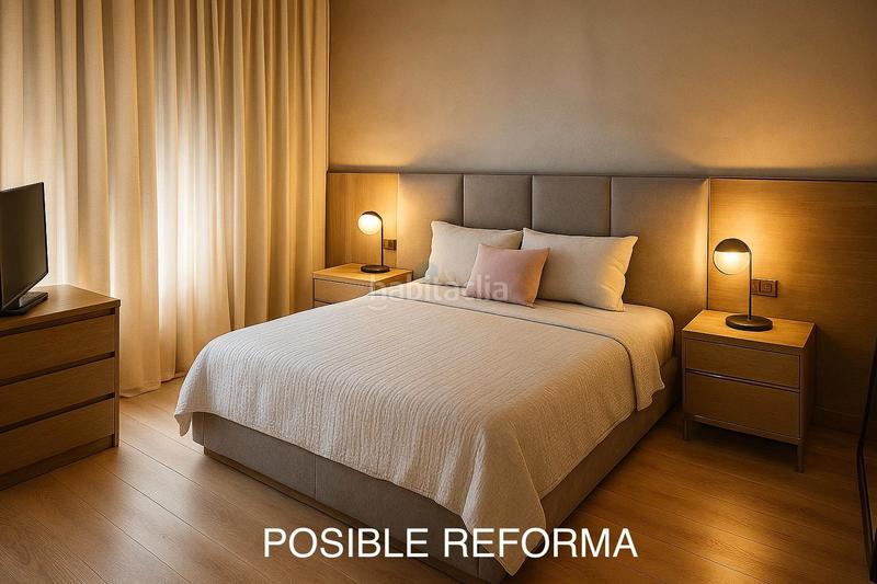 Foto cffb04f2-a712-4c54-9e1e-24d88af0f546. Ático  con gran terraza privada, 4 habitaciones y excelente ubicación en Santa Coloma de Gramenet