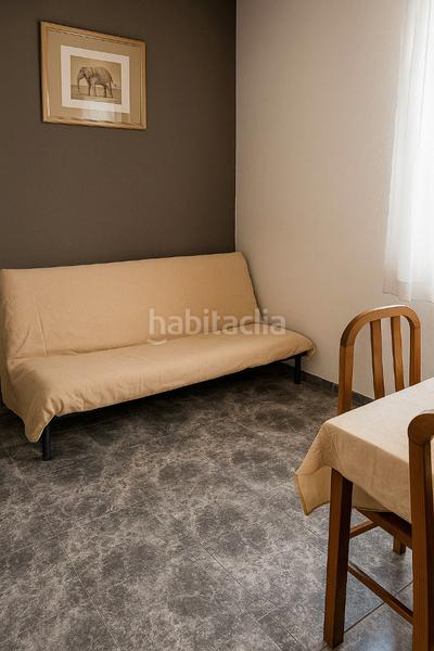 Foto f1aa4f38-d4e1-49a2-8010-4d49cf657cd1. Piso  exterior con dos dormitorios en Singuerlín Santa Coloma de Gramenet