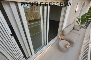 Appartement  Carrer del pare benet. Espectacular piso en centro con balcón