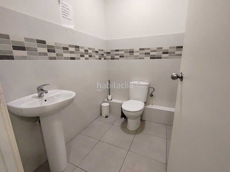 Foto 0bf50c2d-2799-4551-a3fe-55f4be841e13. Local comercial a Riu Nord Santa Coloma de Gramenet