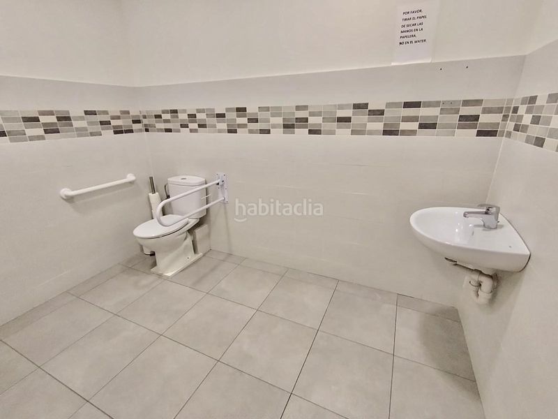 Foto 75c0c6a4-781d-4692-bf77-43af0a6c831c. Local comercial a Riu Nord Santa Coloma de Gramenet
