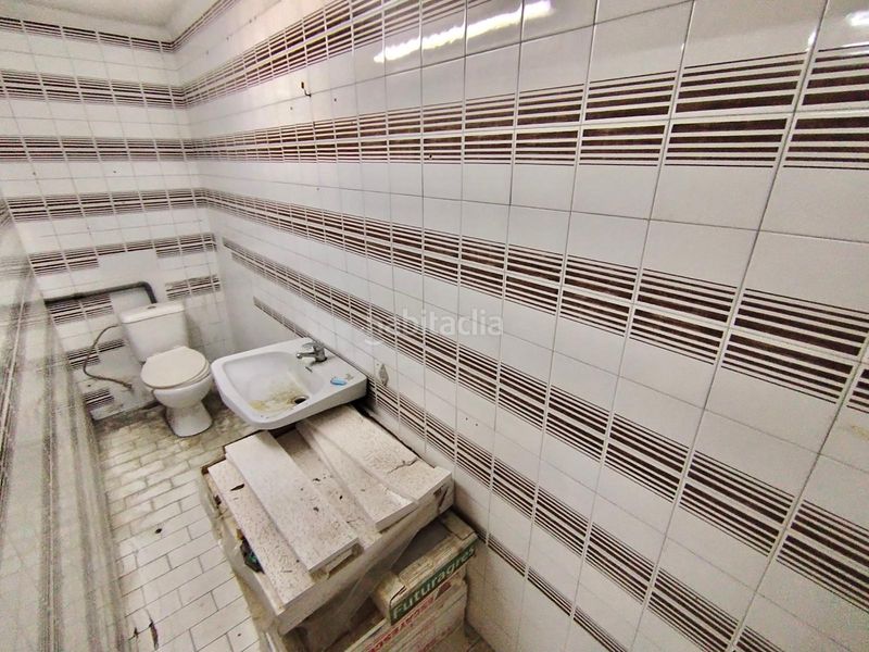 Foto 94177c13-4a9b-4837-b9b0-4ccfdb4423ca. Local comercial a Riu Nord Santa Coloma de Gramenet