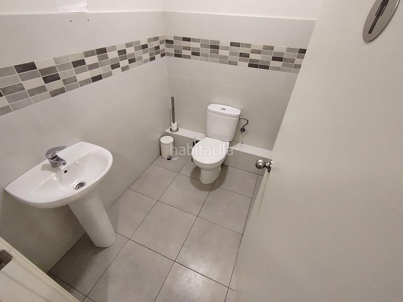 Foto 9be57842-271b-44b5-b150-5499be32d1d4. Local comercial a Riu Nord Santa Coloma de Gramenet