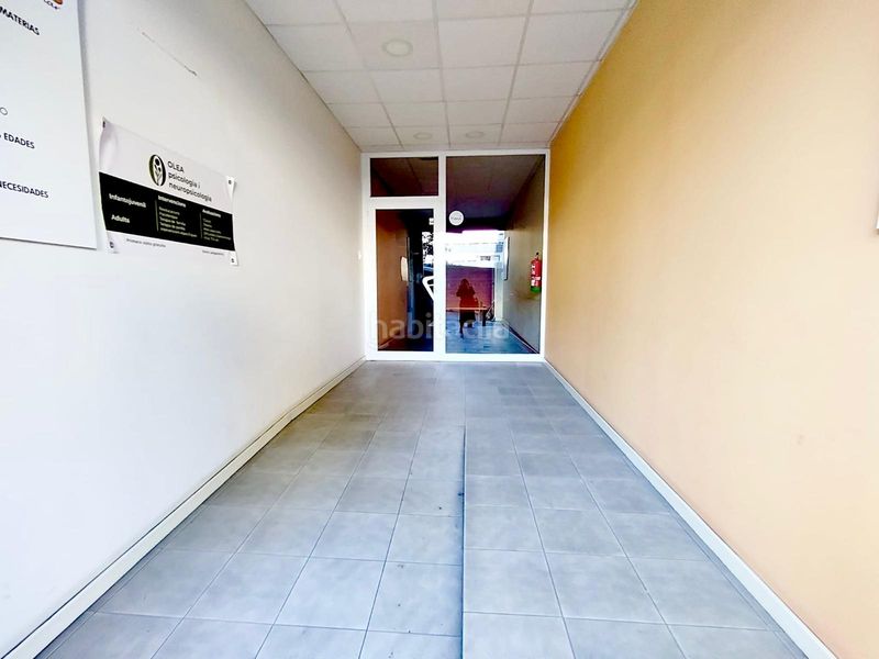 Foto c996dbec-0b66-4f81-bd00-352852e9e513. Local comercial a Riu Nord Santa Coloma de Gramenet