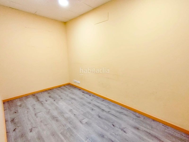Foto dddae31d-cd01-4b97-a94b-03c30e0525ae. Local comercial a Riu Nord Santa Coloma de Gramenet