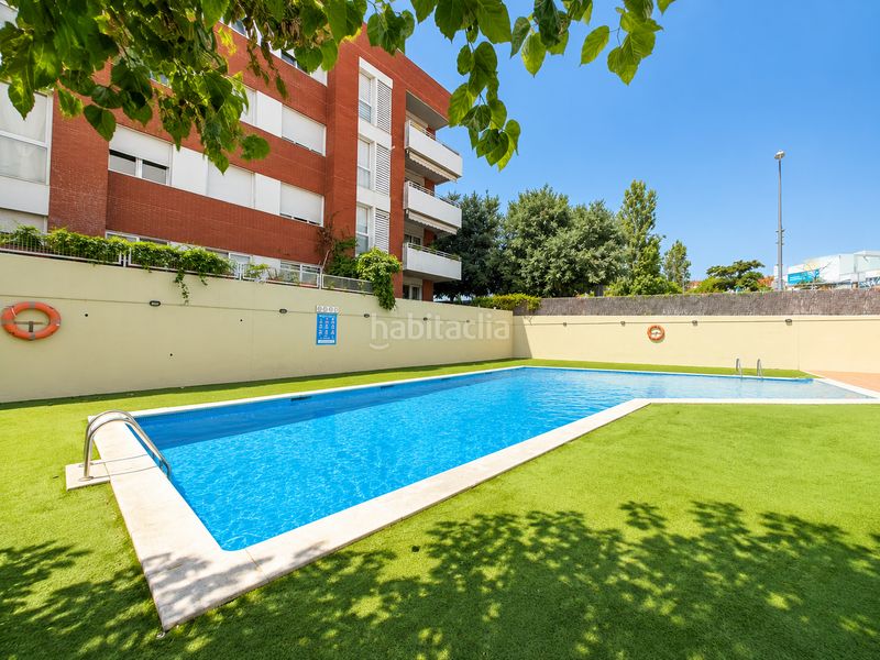 Foto 831fd8d3-8d3b-4630-adbe-6a2e9e45dceb. Pis amb calefacció aparcament piscina a Montgat