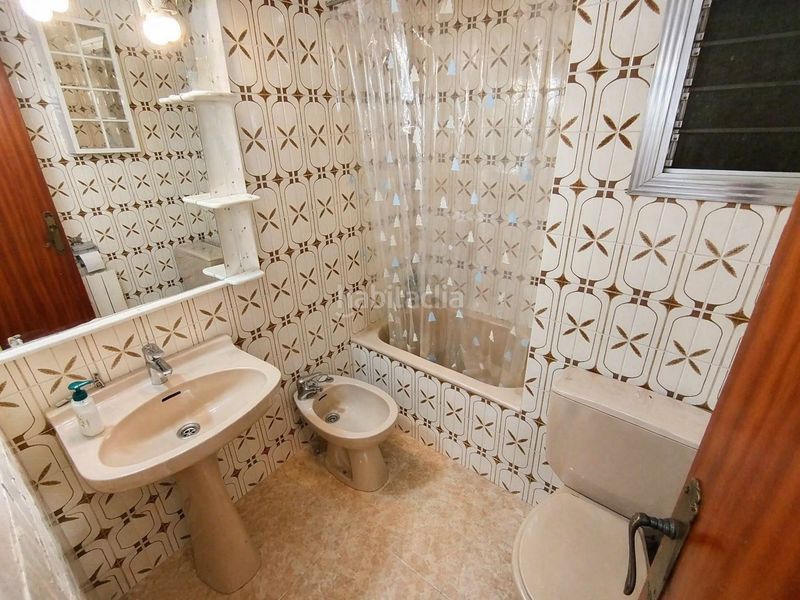 Foto 04898407-065b-4065-af79-70bd1d9d766e. Etagenwohnung mit heizung in Riu Sud Santa Coloma de Gramenet