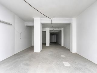 Geschäftsraum in Riu Sud. Local con carácter industrial en pleno centro de santa coloma –