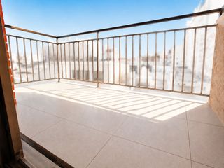 Flat in Safaretjos. ¡oportunidad en noucasa! piso reformado junto al mercado segarra