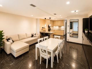 Piso  Riera de can toda. Exclusivo piso de 168 m� reformado junto al club tennis la salut