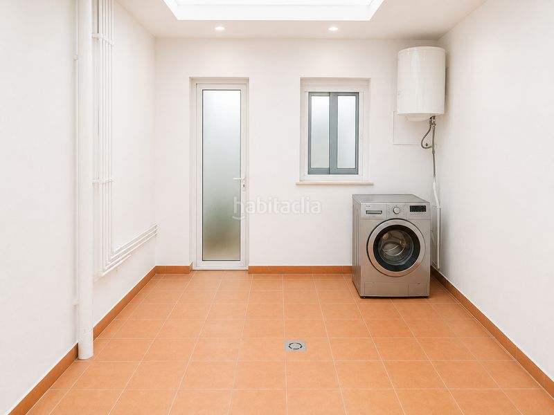 Foto bbad9c84-90cd-4ef3-bc19-d634bf9e70bb. Erdgeschoss in Fondo Santa Coloma de Gramenet