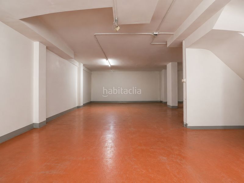Foto 09026711-6fe8-4fa8-82ca-203b638d4e3e. Local comercial a Lloreda Badalona