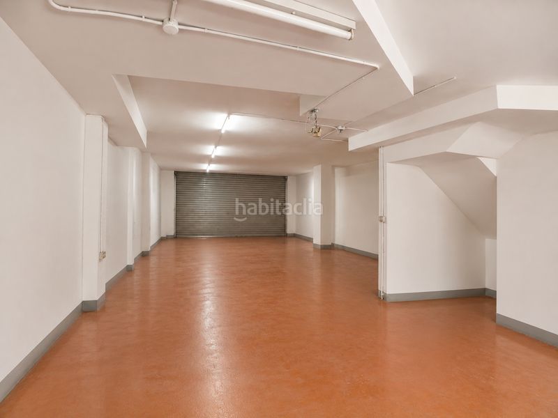 Foto c5ff922e-3505-4960-bc7b-0e40db89e7ce. Local comercial a Lloreda Badalona
