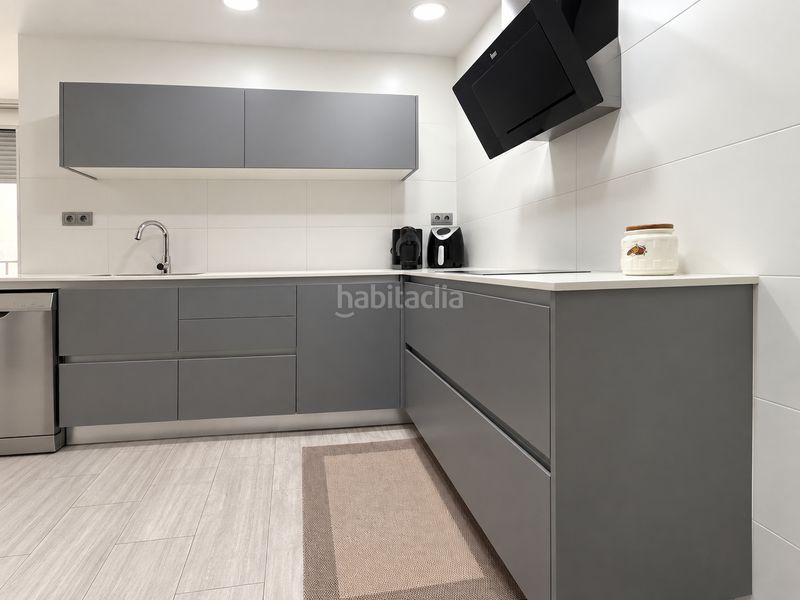 Foto ee4509d2-b246-45b9-a949-63ac339fe079. Erdgeschoss mit heizung in Llatí Santa Coloma de Gramenet
