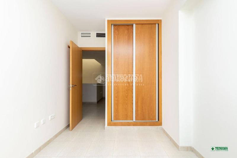 Foto a1c4d2d0-0e14-4545-bb07-fd3f10238f65. Maison jumelée avec parking dans Costacabana - Loma Cabrera Almería