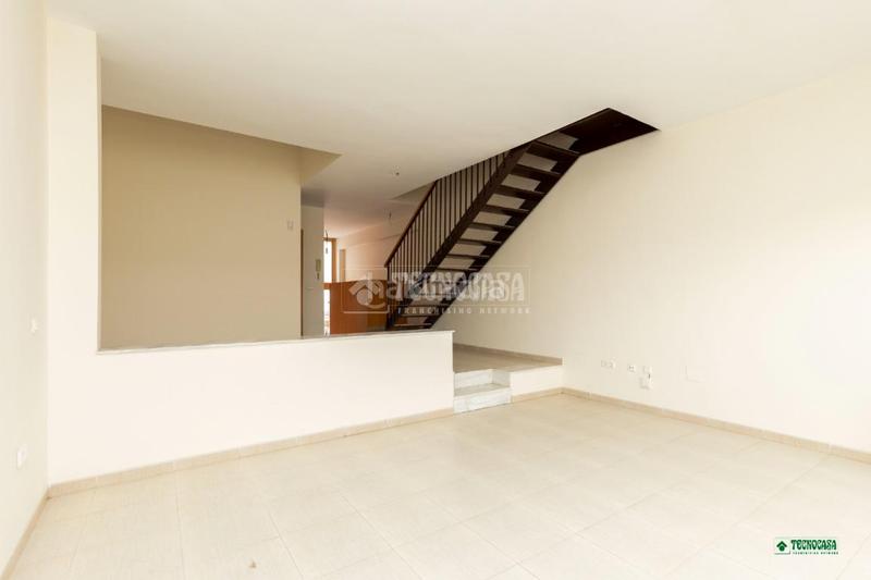 Foto dd88eafe-70bd-4d6c-92fb-2b9b00e264be. Maison jumelée avec parking dans Costacabana - Loma Cabrera Almería
