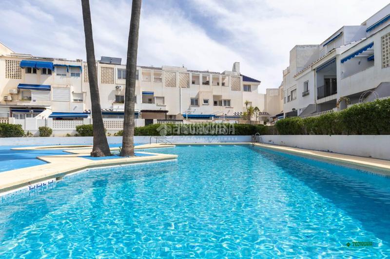 Foto 448391d0-7b06-4edd-8d3b-642d9939d736. Appartamento con parcheggio piscina in Retamar Almería