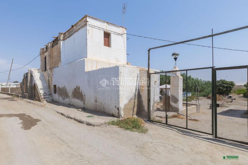 Foto 156236d8-90b8-44f4-ac30-c3d5e1f071cf. Masia a La Cañada de San Urbano Almería