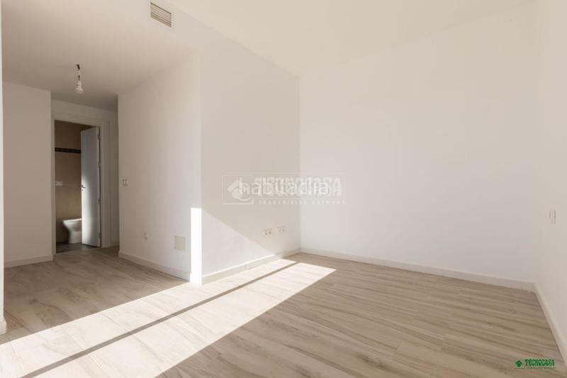 Foto b3cbdd73-f3fb-48a2-b34a-b621b36c3315. Appartement dans Costacabana - Loma Cabrera Almería