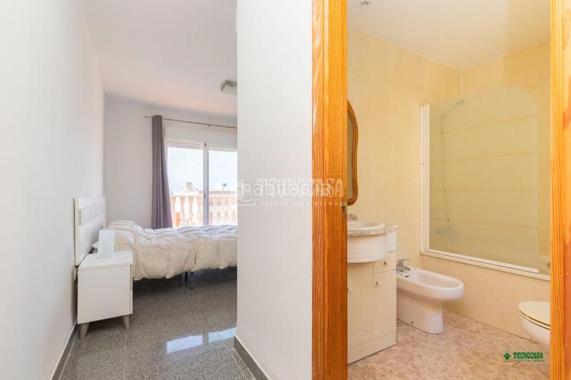 Foto 2a8c4fbf-473d-4a90-b8d5-4b1d836e85bb. Attique dans Costacabana - Loma Cabrera Almería