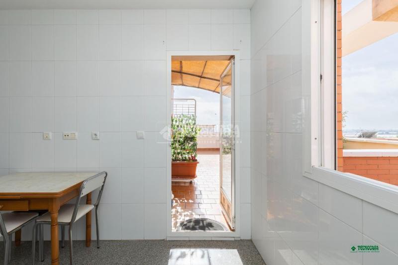 Foto ade9d54e-305d-43e8-98c7-afad0bbffc1c. Attique dans Costacabana - Loma Cabrera Almería