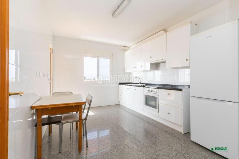 Foto d31c561a-fbc1-4643-ac30-9bd9c9a13207. Attique dans Costacabana - Loma Cabrera Almería