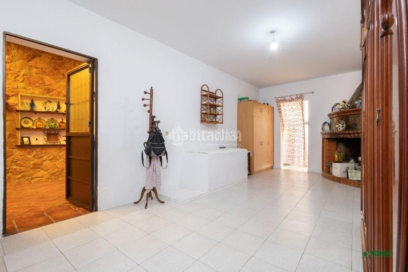 Foto 536059da-8d20-4f89-b671-7a4186049148. Casa amb aparcament a El Alquián Almería
