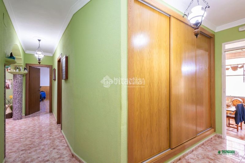 Foto d48b1bbf-0fe7-4329-a152-39796f7ca6bb. Casa amb aparcament a El Alquián Almería