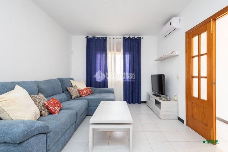 Foto d656ad70-4d74-4e99-83fb-68ee8f8c20ad. Casa amb aparcament a El Alquián Almería