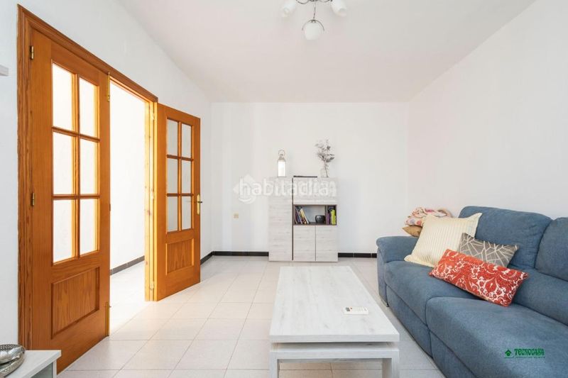 Foto dfb4a121-580c-426f-9d42-6c7f49a4e8c5. Casa amb aparcament a El Alquián Almería