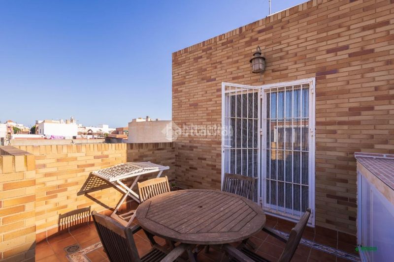 Foto d6b09510-c9d3-4516-962f-eb91f761e978. Àtic a La Cañada de San Urbano Almería