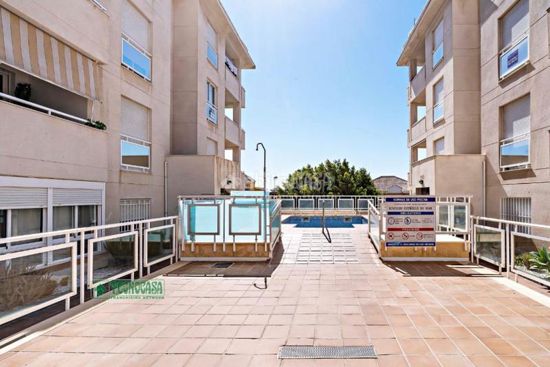 Foto f5ac9883-18de-488e-b849-784ac9369699. Appartamento con piscina in Las Salinas Roquetas de Mar