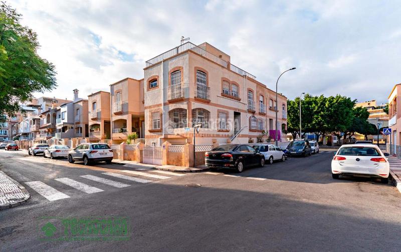 Foto 8eeeef0e-c388-4bd6-9b36-4b1848e2120f. Casa pareada casa en venta aguadulce en Roquetas pueblo Roquetas de Mar