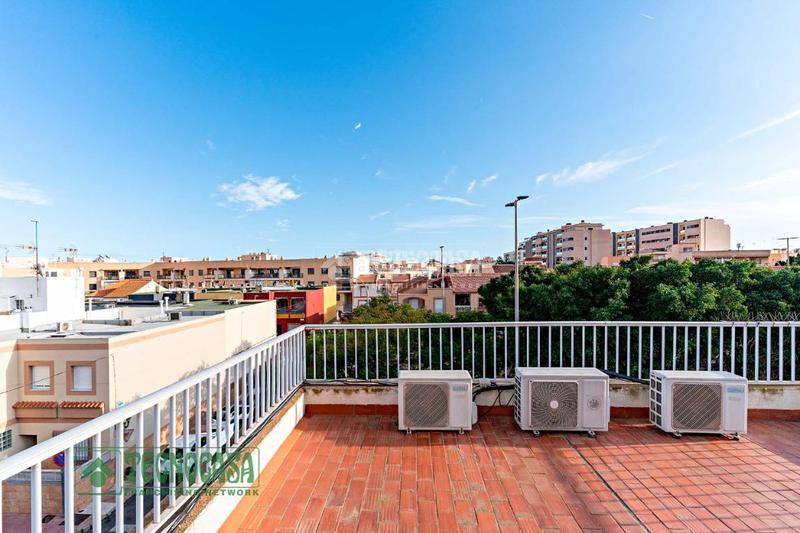 Foto ef7a31e5-5c6e-477a-9669-b5358ae7a25f. Casa pareada casa en venta aguadulce en Roquetas pueblo Roquetas de Mar