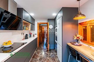 Casa aparellada a C. Némesis