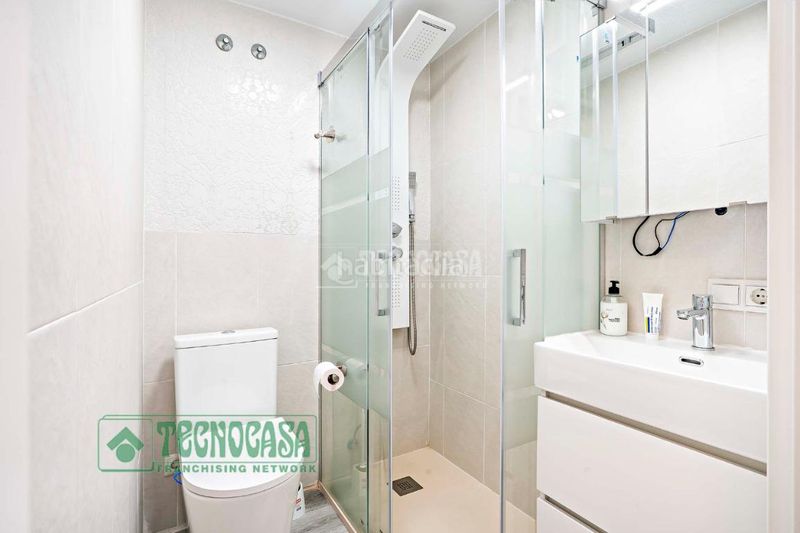 Foto 541716c3-27a8-4faf-b5d3-f4d3a75ab029. Pis amb aparcament a Roquetas pueblo Roquetas de Mar