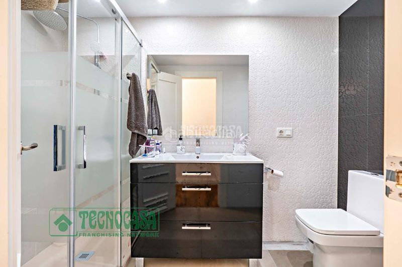 Foto 568f5a04-9fab-4c24-a269-5016f5ec1cd5. Pis amb aparcament a Roquetas pueblo Roquetas de Mar