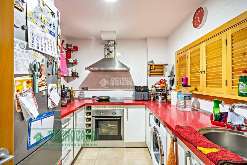 Foto 2da3e06d-5766-4947-a292-c6fad67ea73c. Pis amb calefacció aparcament a Roquetas pueblo Roquetas de Mar