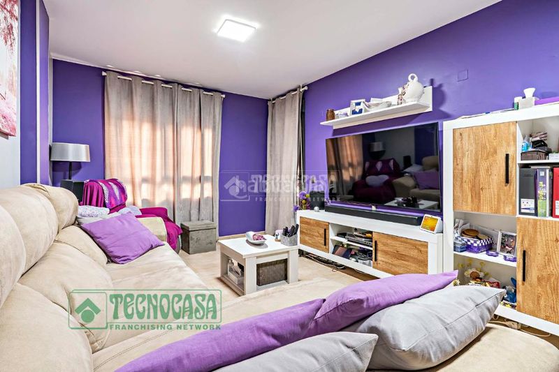 Foto b426c712-b063-47ef-b61f-1be4c4795a40. Pis amb calefacció aparcament a Roquetas pueblo Roquetas de Mar