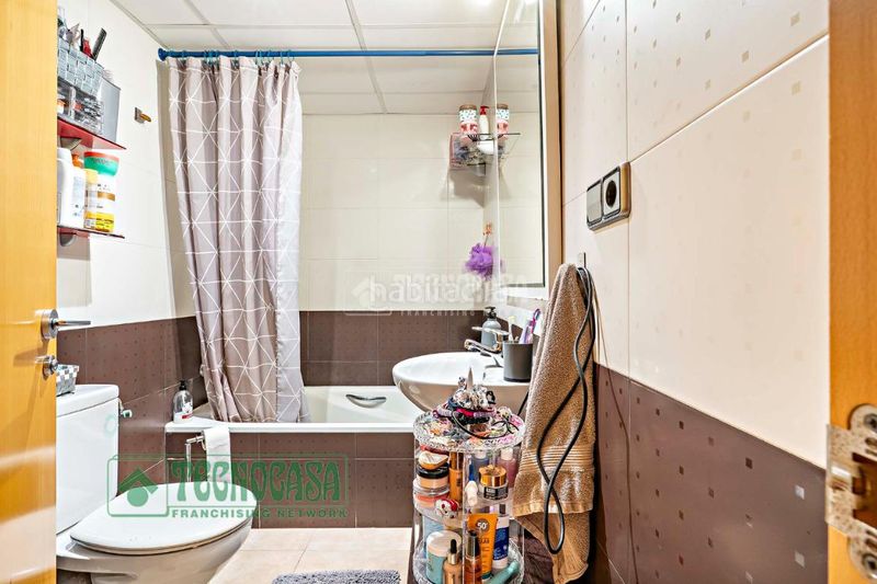 Foto f3002027-9e03-4437-9121-38ead516a766. Pis amb calefacció aparcament a Roquetas pueblo Roquetas de Mar