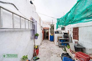 Casa aparellada a Las Salinas